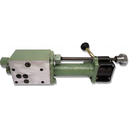 TŁOK CYLINDER PODNOŚNIKA C-330 + ROZDZIELACZ HYDRAULICZNY